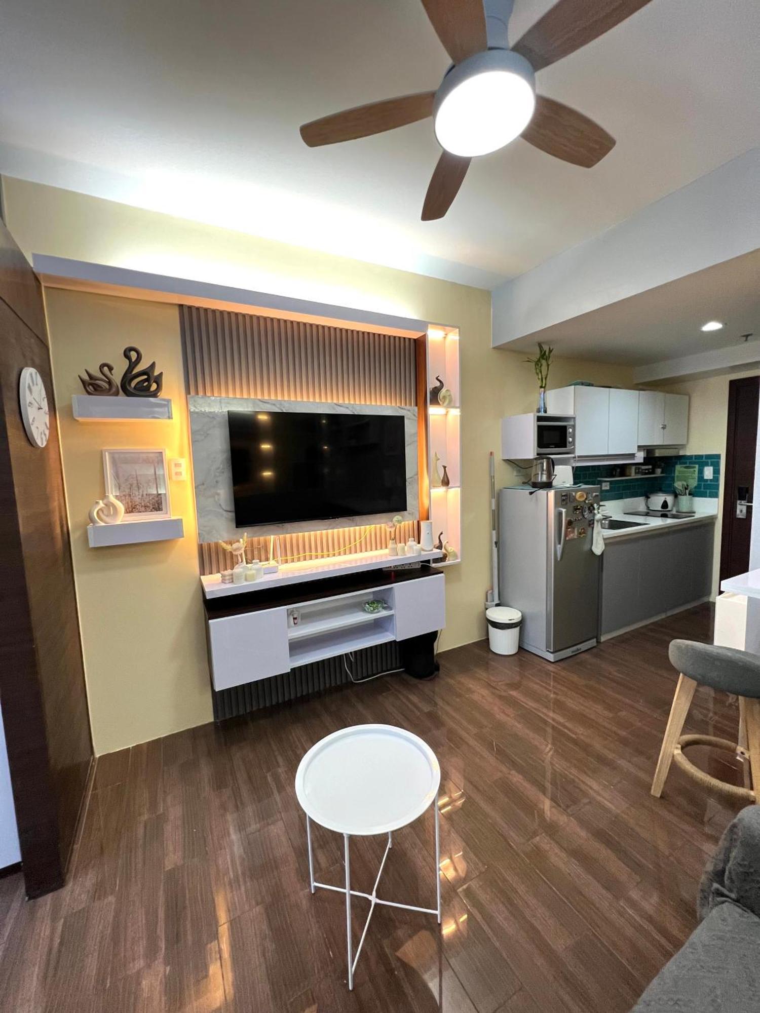Apartment In Air Residences, Makati With Wifi, Netflix, Pool, Mall And More Manille Extérieur photo